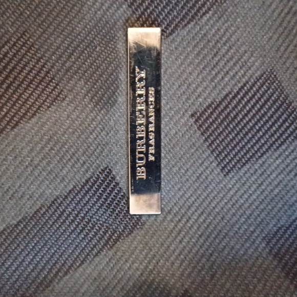 Burberry Tote Bag - Picture 3 of 6